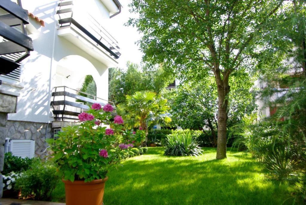 Apartments Bella Vita 2 Malinska Exterior foto